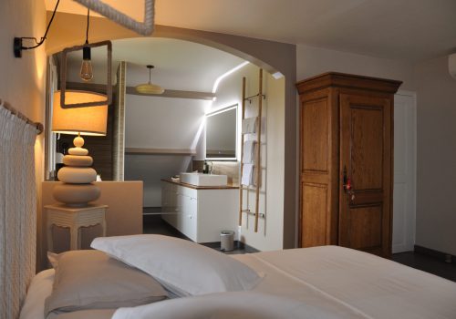 Chambre élégante avec douche à l'italienne D'ici ou d'ailleurs